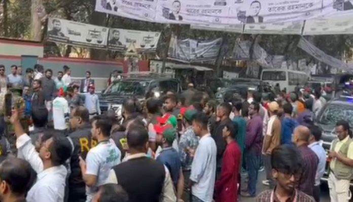 Bangladesh poll bomb blast