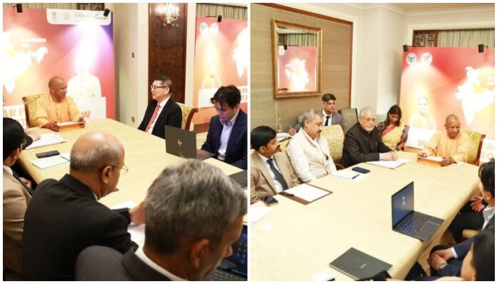 UP CM Yogi in Singapore