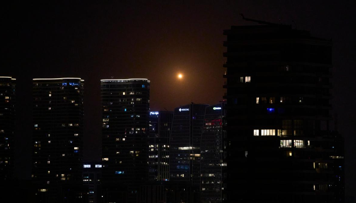 Iran launches its 61st wave of strikes against Tel Aviv as part of "Operation True Promise 4."
