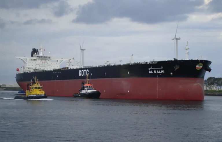 Dubai Port erupts in flames: Iranian drone strike on Kuwaiti oil tanker pushes Gulf conflict to the brink of global energy crisis