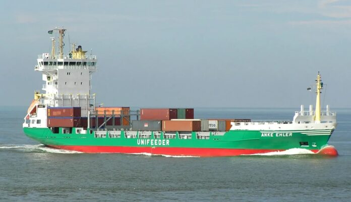 Iran turns back containership in the Strait of Hormuz, which was heading in Pakistan's direction.
