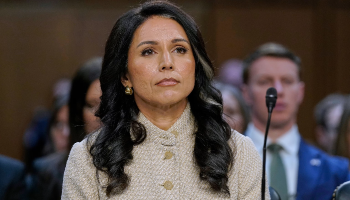 Tulsi Gabbard announces resignation