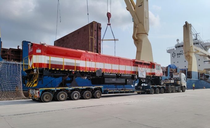 Locomotives manufactured in Varanasi sent to Mozambique