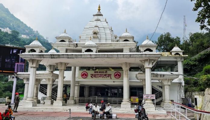Vaishno Devi offering scam: Only 5–6% silver, rest toxic metals