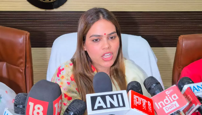 Nazia Elahi Khan is an excuse: Islamists of Kolkata are desperate to show some street power after losing their political power