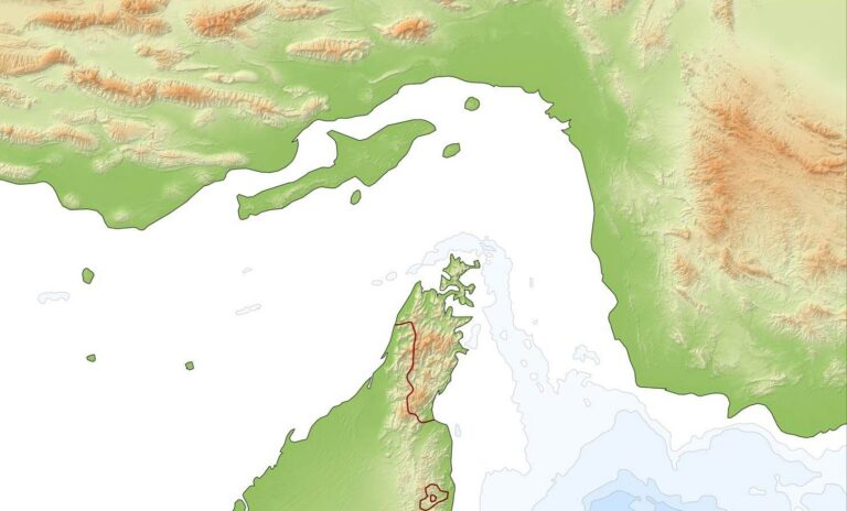 Iran says only routes designated by it are permitted for passing the Strait of Hormuz, ships must take IRGC’s permission before entering the strait, sends back ships using the new southern route