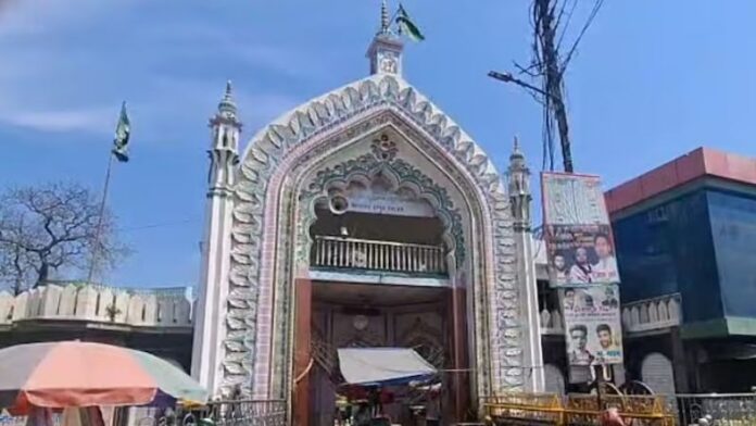 Salar Masud Dargah donation