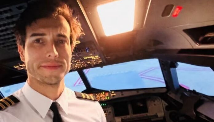 An Argentinian flight instructor jumped out of a plane to his death in the middle of a flying lesson.