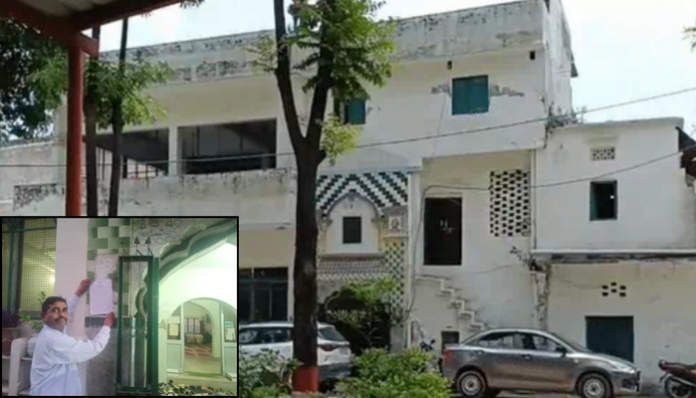 A local court has ordered the demolition of an illegal mosque located in the premises of the office of Saharanpur District Magistrate.
