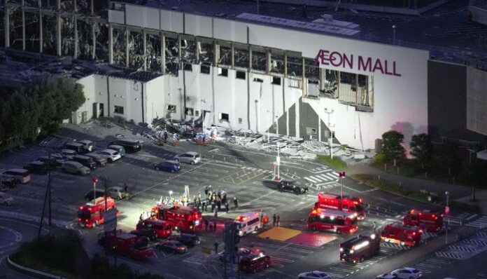 A powerful 7.1-magnitude earthquake struck Japan's Kumamoto Prefecture, killing at least two people after an explosion ripped through a shopping mall.
