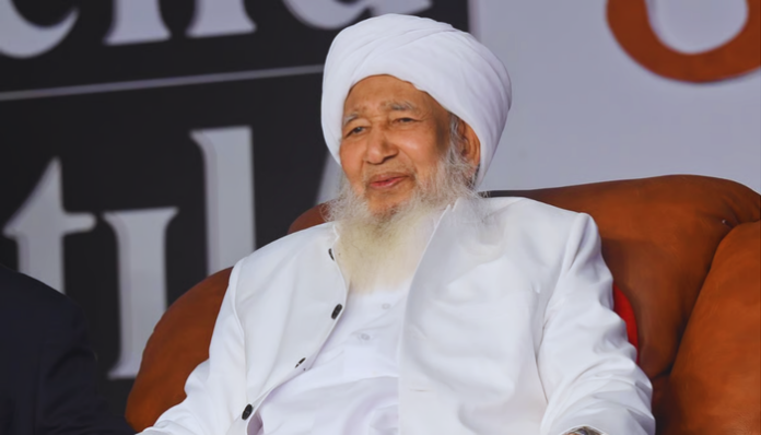 Kerala Muslim body Samastha Kerala Jam-iyyathul Ulama said that Muslim women should not be displayed in public places.