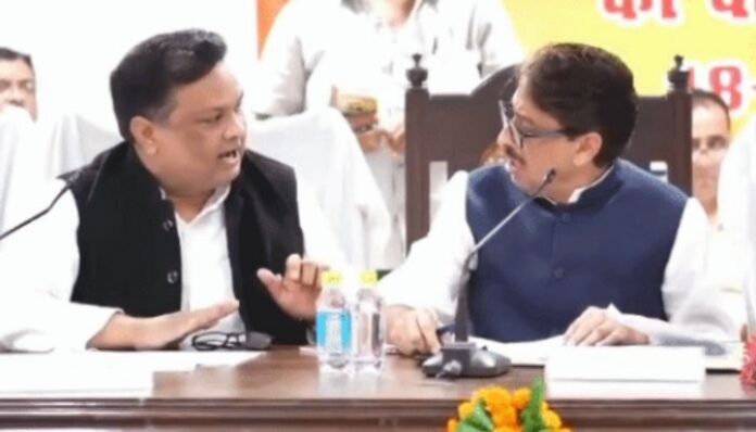 A war of words erupted between Congress MP Imran Masood and SP MLA Ashu Malik during a DISHA meeting in Saharanpur over drain construction work.
