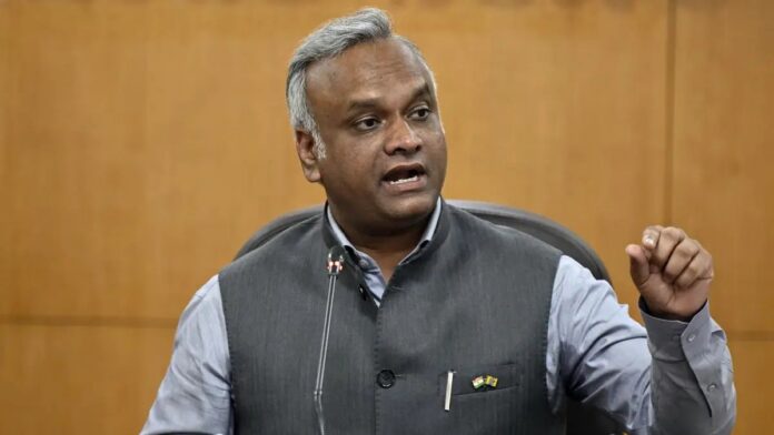 Priyank Kharge mocks aspirants lathicharge fast