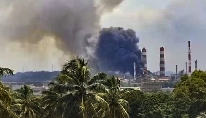 Mangaluru MRPL refinery blast: 8 injured after fire breaks out at Coker Hydrotreater unit, officials monitor situation 