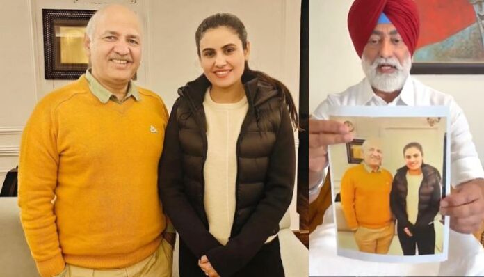 A political row has erupted between Congress and AAP in Punjab.