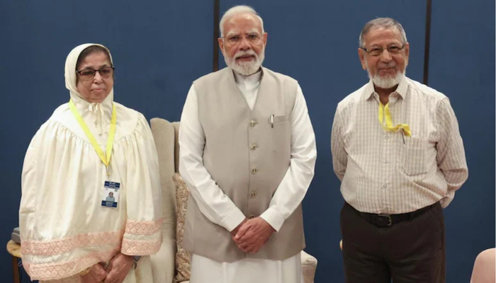 PM Modi meets his schoolmate Asgarali Vohra, who sought PM’s intervention for CBI probe in land dispute