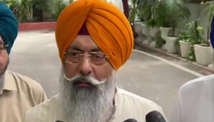 Delhi Sikh Gurdwara Management Committee (DSGMC) has filed a complaint regarding attempts to protest inside Gurudwara Bangla Saheb in Delhi.